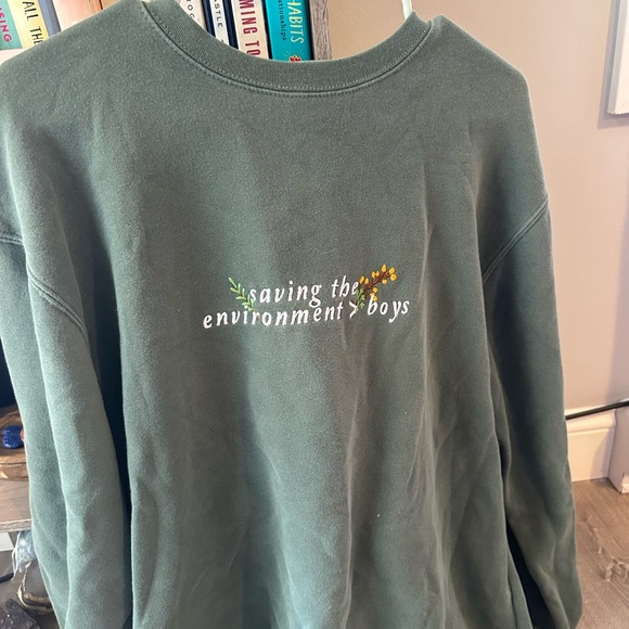 Saving the environment green crew neck - Picture 2 of 3